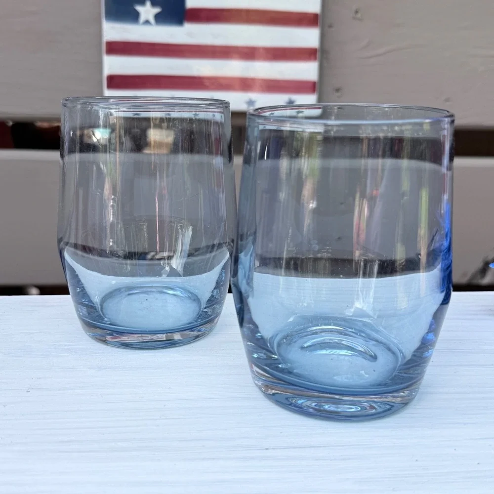 Mikasa Stemless Wine Glasses Set of 2 Light Blue Glass Tumblers‎ Excellent 12oz
